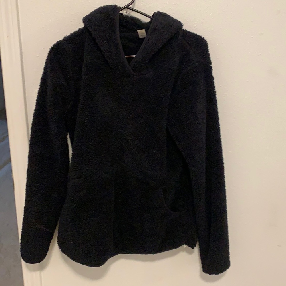 Fuzzy large black hoodie